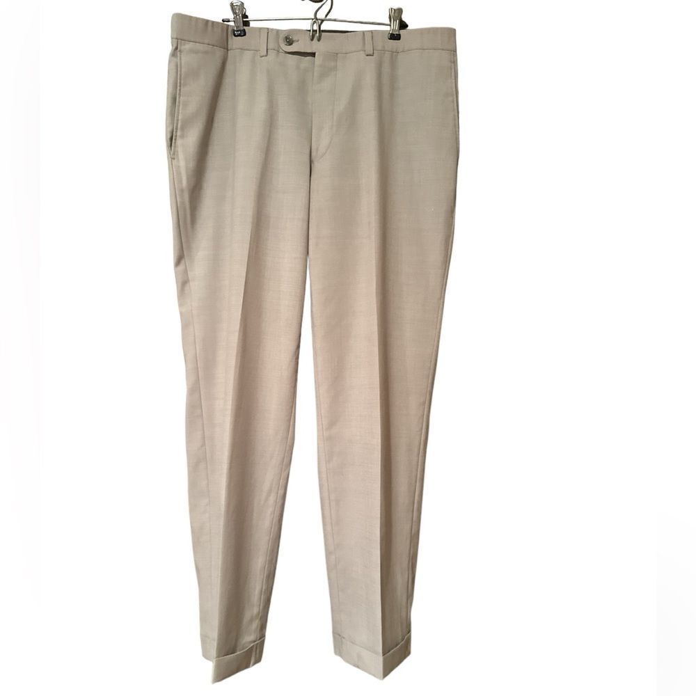 Cremieux Khaki Wool Blend Slacks Size 38R 52% Wool Modern Fit Travel Smart